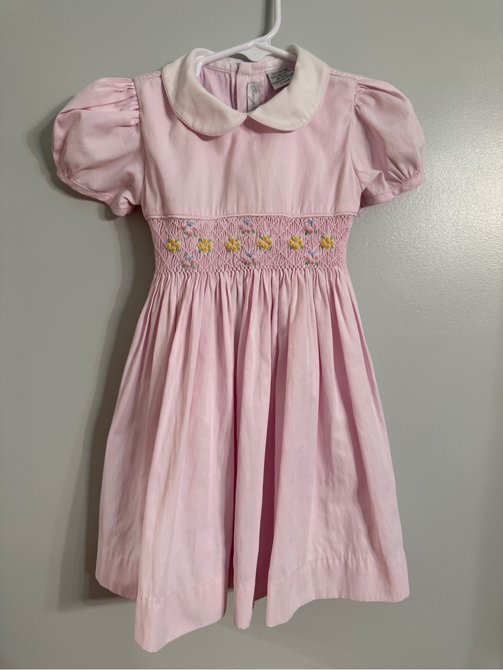 Vintage Carriage Boutique Pink Smocked Dress 24M Embroidered Peter Pan Collar